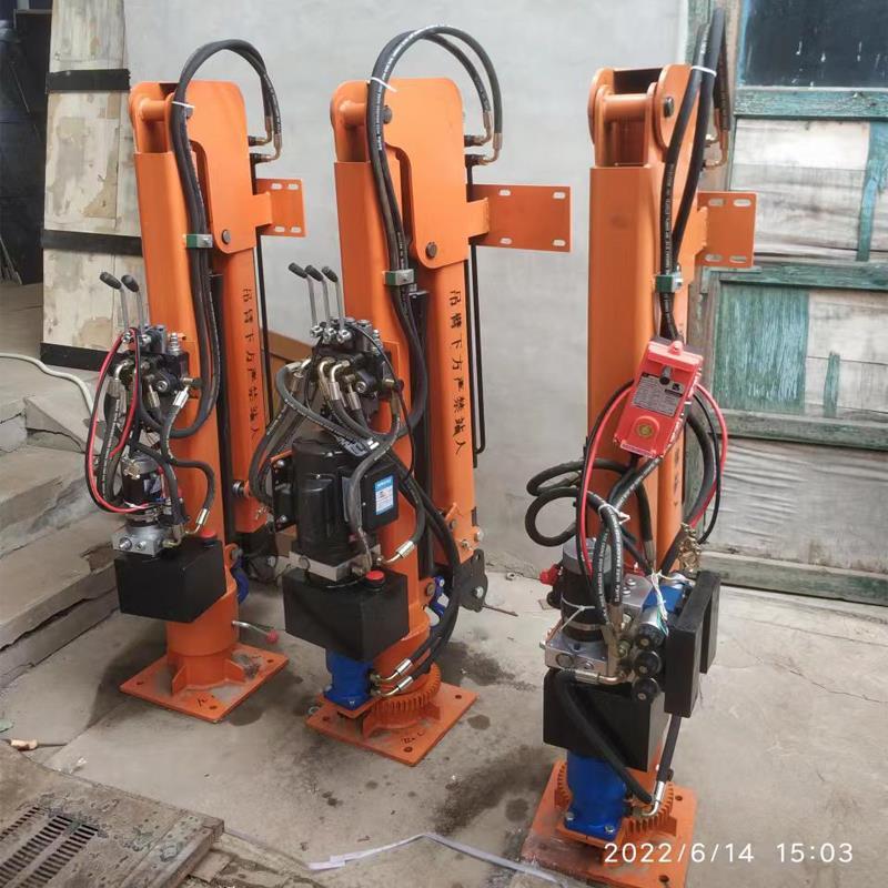 扎赉诺尔区重汽蓝牌随车吊 3.2吨 国六动力强 液压驱动 农用自卸起重机